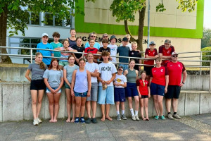 Mit insgesamt 27 Vereinsmitgliedern im Alter von 10 bis 58 Jahren ging es von Obernhof nach Dausenau über die Lahn.